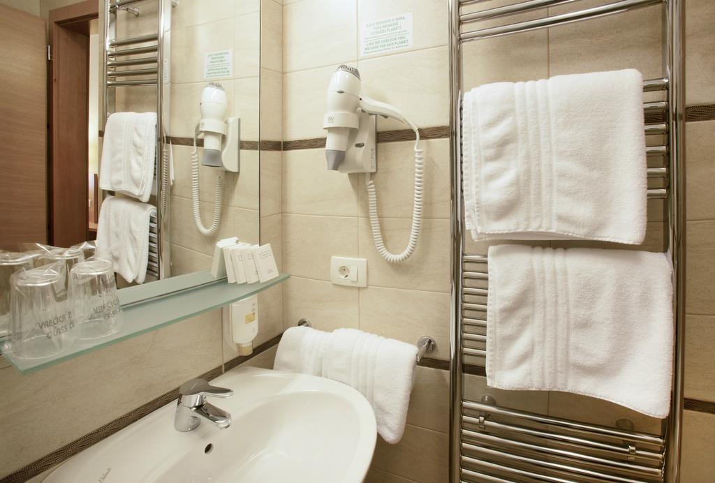 Hotel Villa Privileggio Moscenicka Draga Ngoại thất bức ảnh